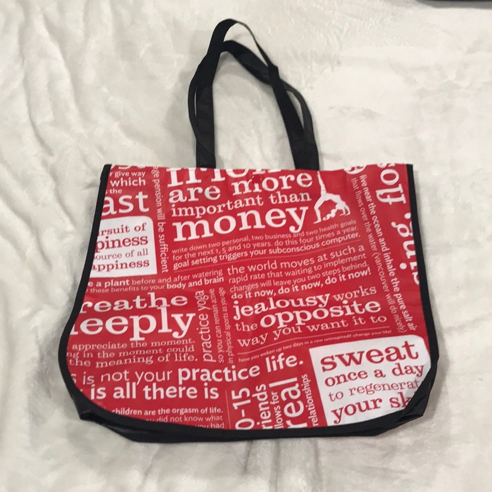 Red lululemon tote bag
